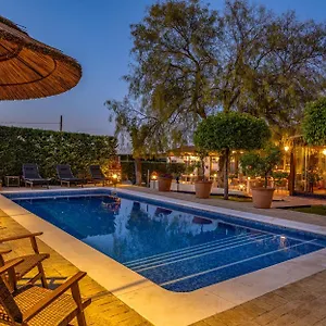 Casa Adelante Sevilla Bed and breakfast Espartinas